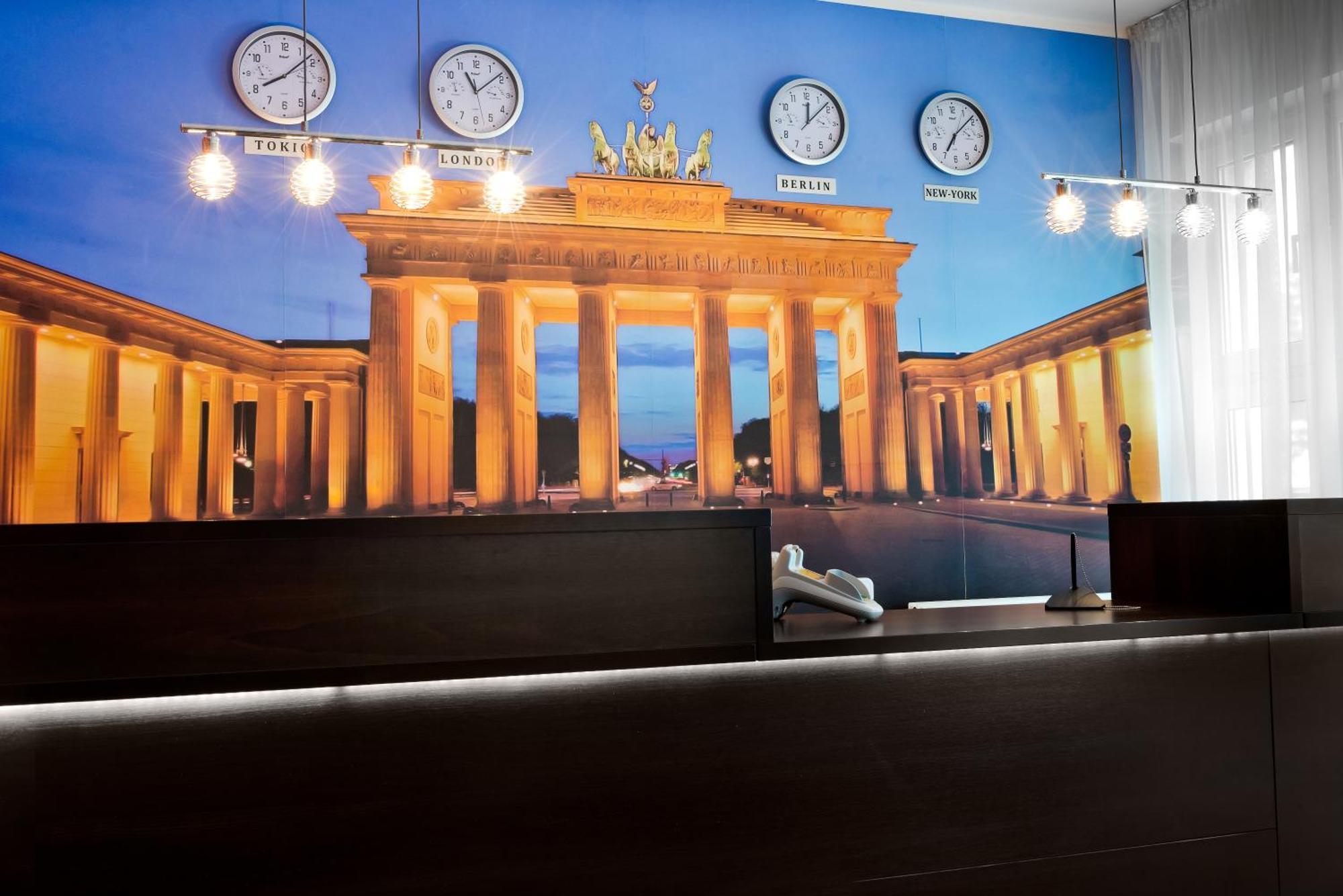 Atlas Berlin Hotel Bagian luar foto