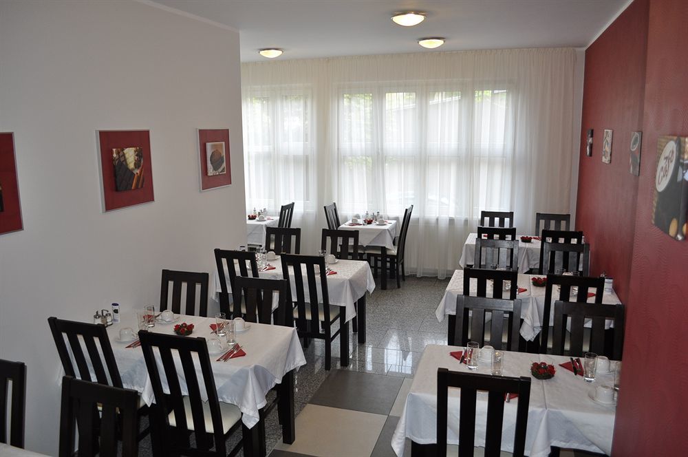 Atlas Berlin Hotel Bagian luar foto