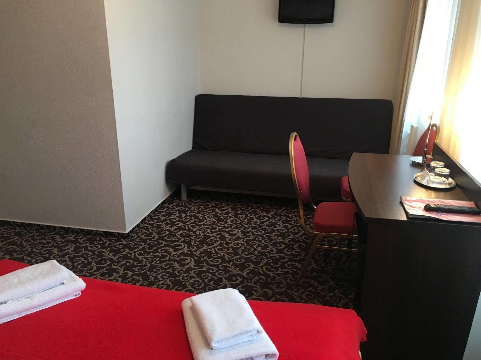 Atlas Berlin Hotel Bagian luar foto