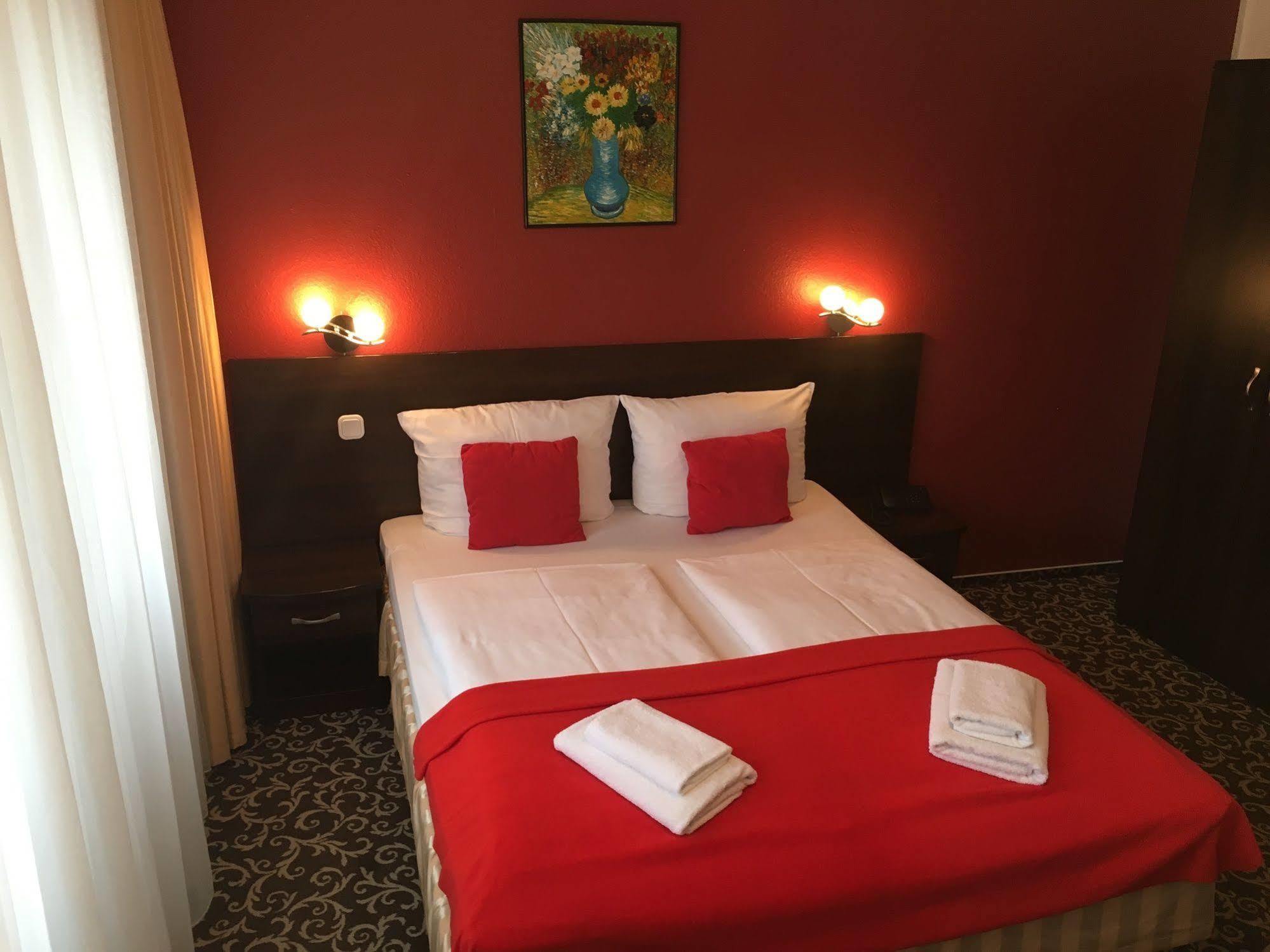 Atlas Berlin Hotel Bagian luar foto