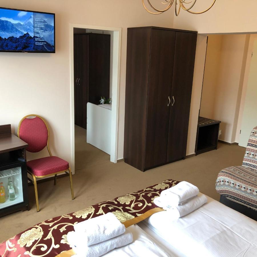 Atlas Berlin Hotel Bagian luar foto